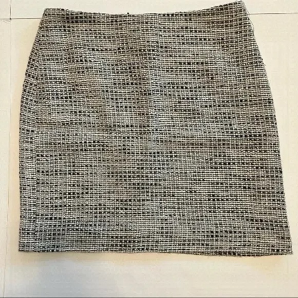 Louben Size 4 Tweed Mini Skirt